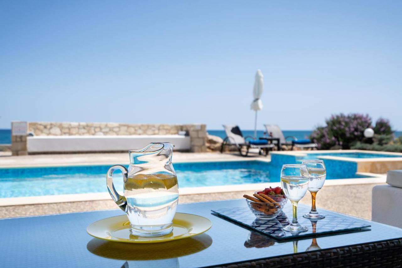 Beachfront Villa Turquoise With Private Pool, Bbq And Ping Pong Table Chania  Zewnętrze zdjęcie